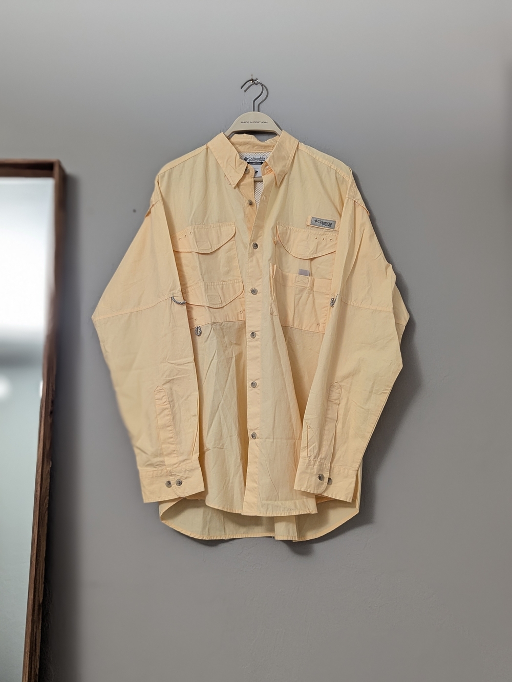 Vintage Columbia PFG Mens Medium Baggy Vented Fishing Button Down Shirt Yellow